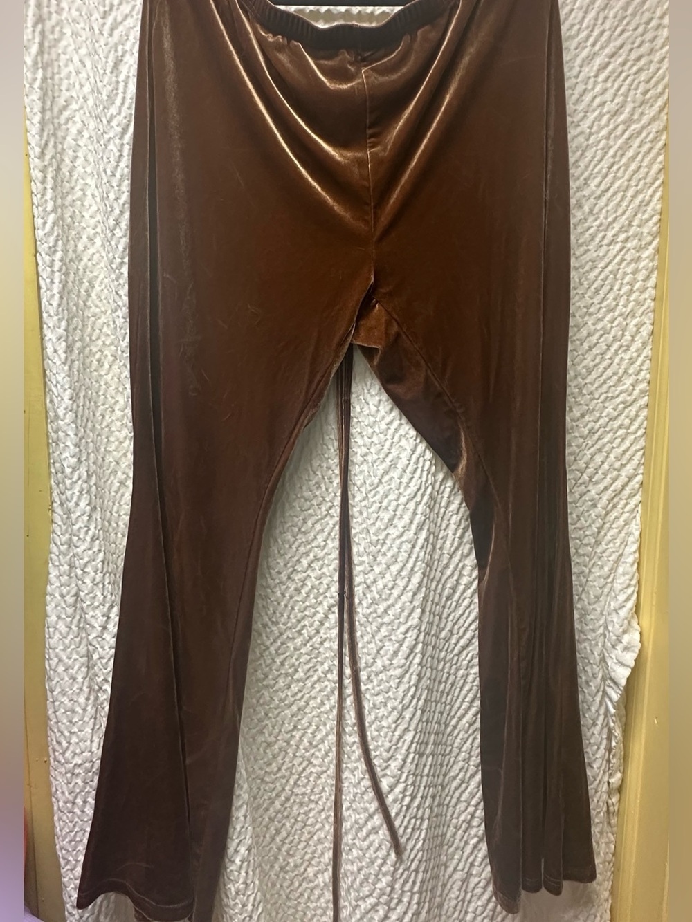 Brown velvet pants with decorative tie